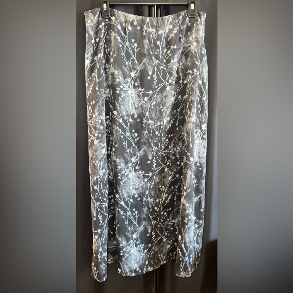 Liz Claiborne Floral Gray Silk Lined Women's Skirt